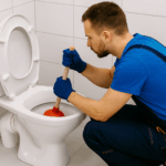 Débouchage : produits maison vs intervention pro